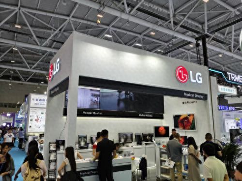 lg電子攜全新醫療顯示器產品亮相cmef展會,以科技創新點亮健康未來